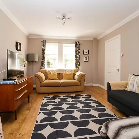 8 Williamson Drive * Ripon